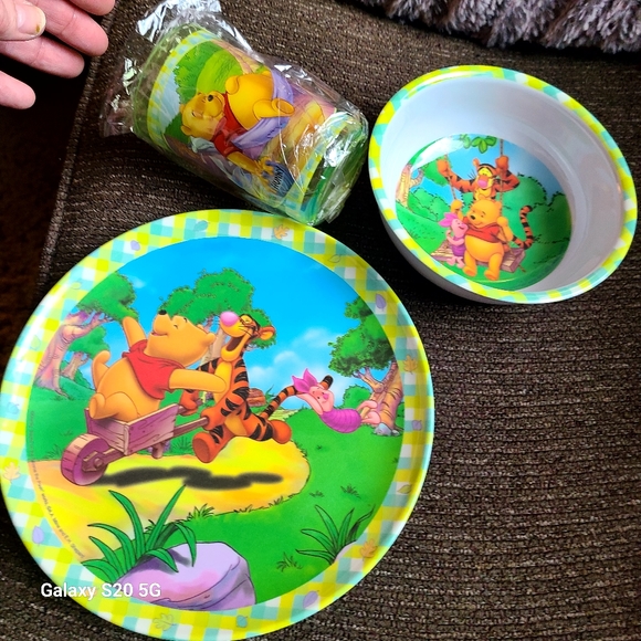 Winnie the Pooh 3 piece dinnerware sets - Picture 3 of 3